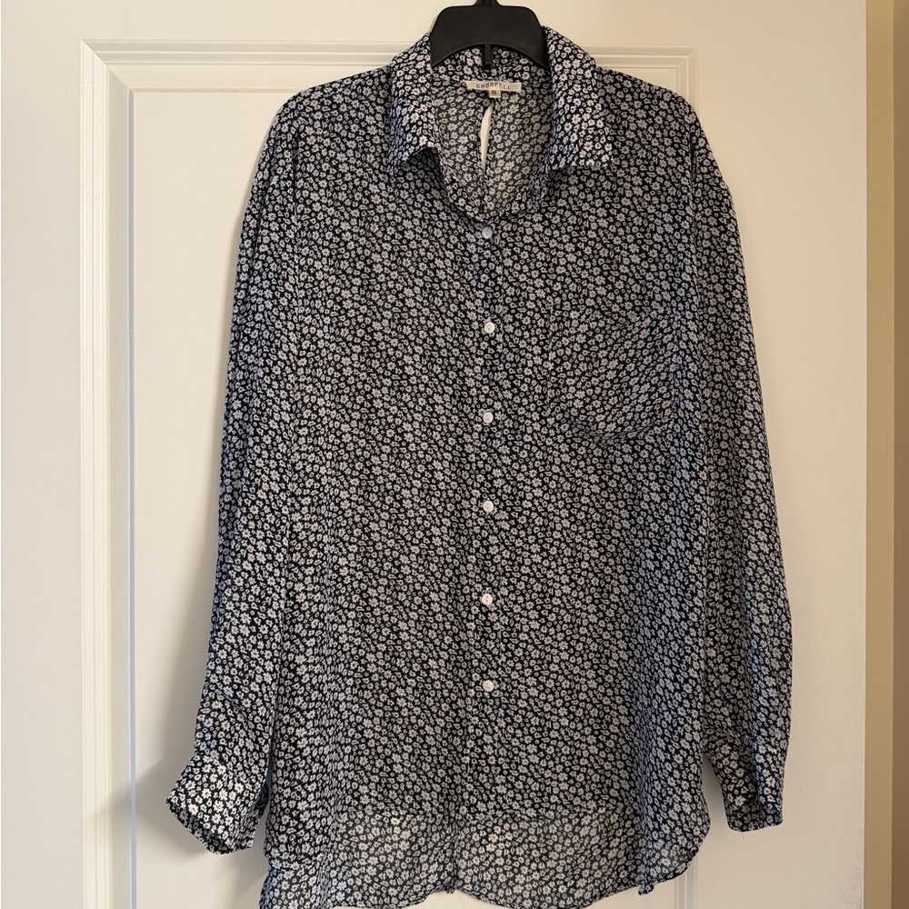 Ghospell Women’s Black and White Patterned Button-Up Shirt